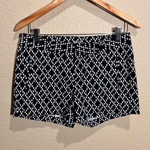 🔥BUY TWO GET ONE 50% OFF🔥
*Discount applied when you create a bundle*